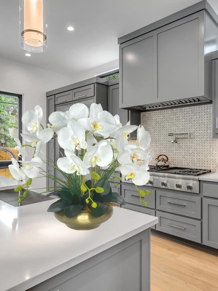 Yapay Çiçek 5li Beyaz Islak Orkide Metal Yuvarlak Eski Gold Vazoda Orkide 50cm