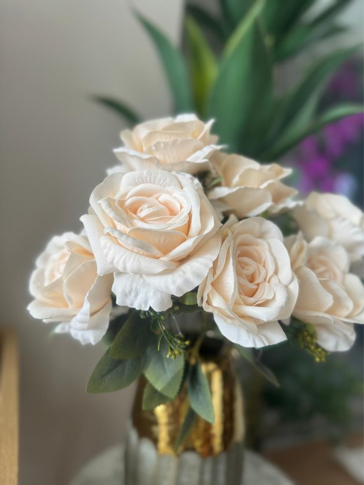 Yapay Çiçek 7li Gül Demeti 40*30cm 1.Kalite Büyükboy KREM