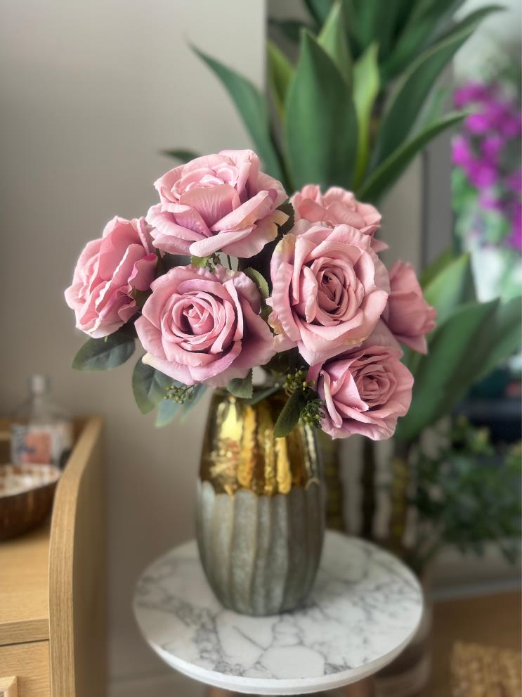 Yapay Çiçek 7li Gül Demeti 40*30cm 1.Kalite Büyükboy GÜLKURUSU PEMBE