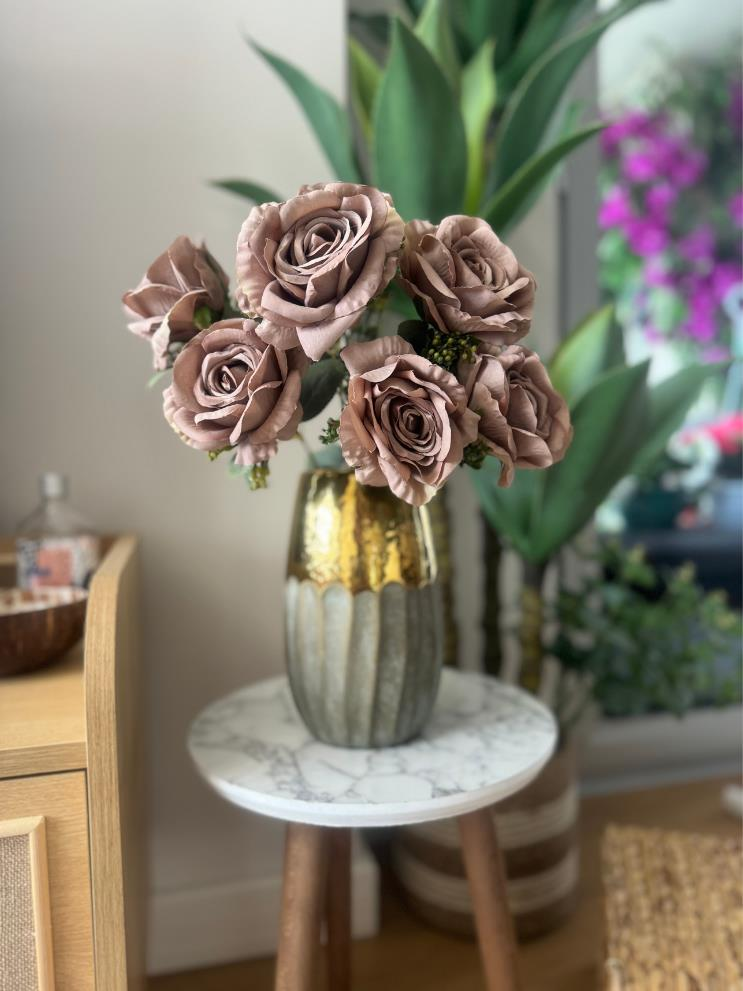 Yapay Çiçek 7li Gül Demeti 40*30cm 1.Kalite Büyükboy  KAHVERENGİ