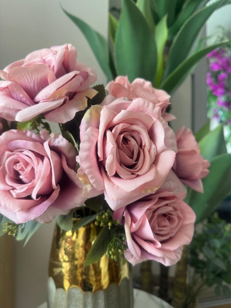 Yapay Çiçek 7li Gül Demeti 40*30cm 1.Kalite Büyükboy GÜLKURUSU PEMBE