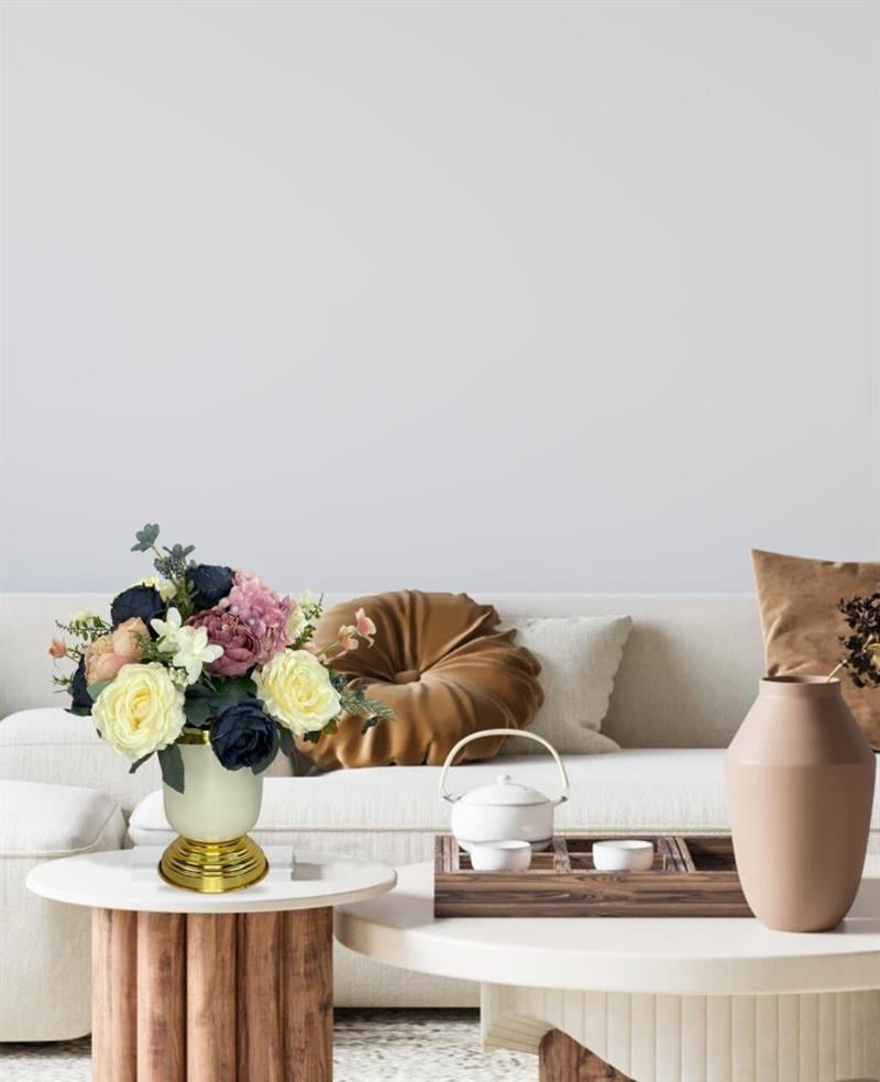 Yapay Çiçek Aranjmanı Metal Gold-Krem Vazolu Nişan Çiçeği İsteme Çiçeği Masa Üstü Çiçeği Arajman 