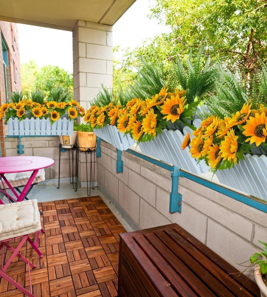 Yapay Çiçek Beyaz Çit Balkon Saksısı Ay Çiçekli 55*20cm