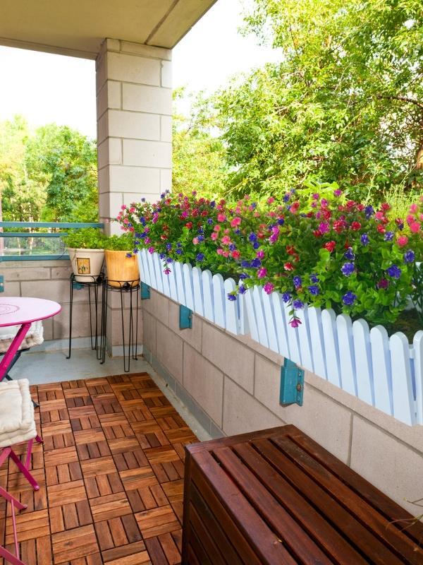 Yapay Çiçek Beyaz Çit Balkon Saksısı Renkli Mineli Şimşir Çiçekli 55*35cm