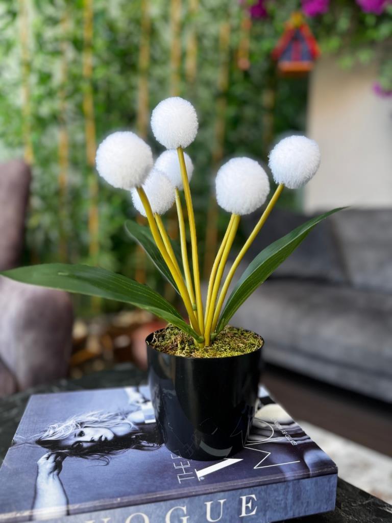 Yapay Çiçek Beyaz Pompon Siyah Saksıda Dekoratif Yapay Çiçek 30*20cm