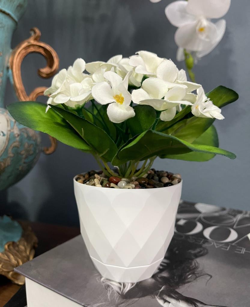 Yapay Çiçek Kadife Menekşe Gerçekçi Doku Beyaz Saksıda Çakıl Taşlı BEYAZ