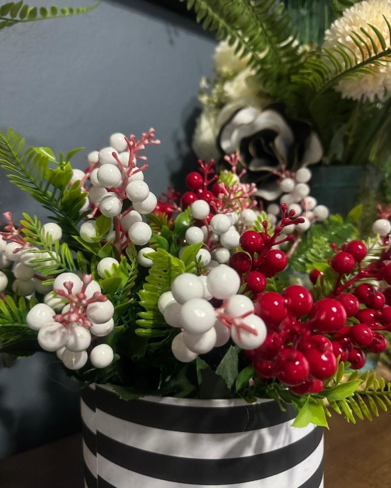 Yapay Çiçek Kokina Demet Beyaz K51 Yılbaşı Çiçeği Christmas White Berry