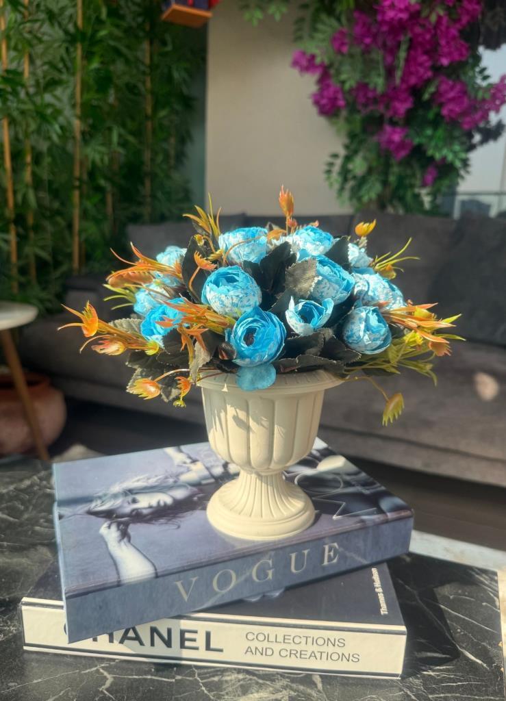 Yapay Çiçek Krem Antik Saksıda Mavi Erengül 23cm