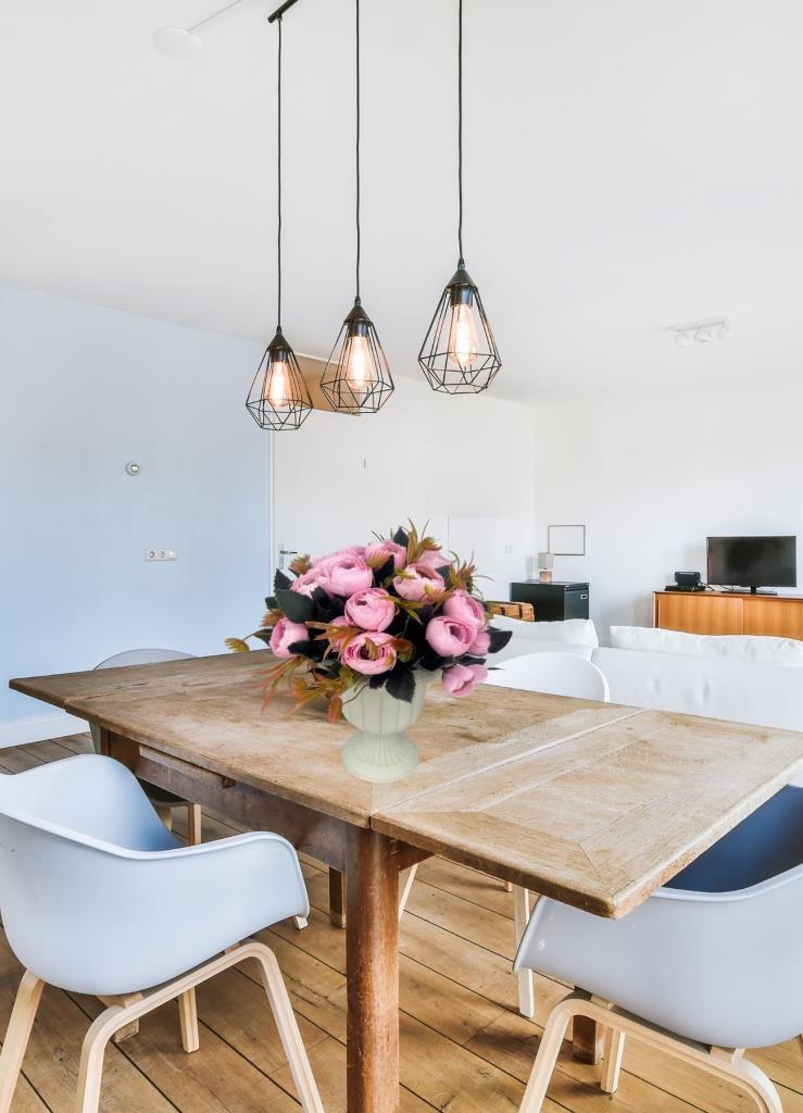 Yapay Çiçek Krem Antik Saksıda Pembe Erengül 23cm