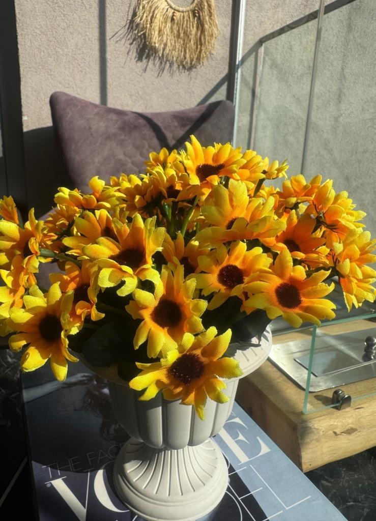 Yapay Çiçek Krem Antik Saksıda Sarı Papatya 23cm