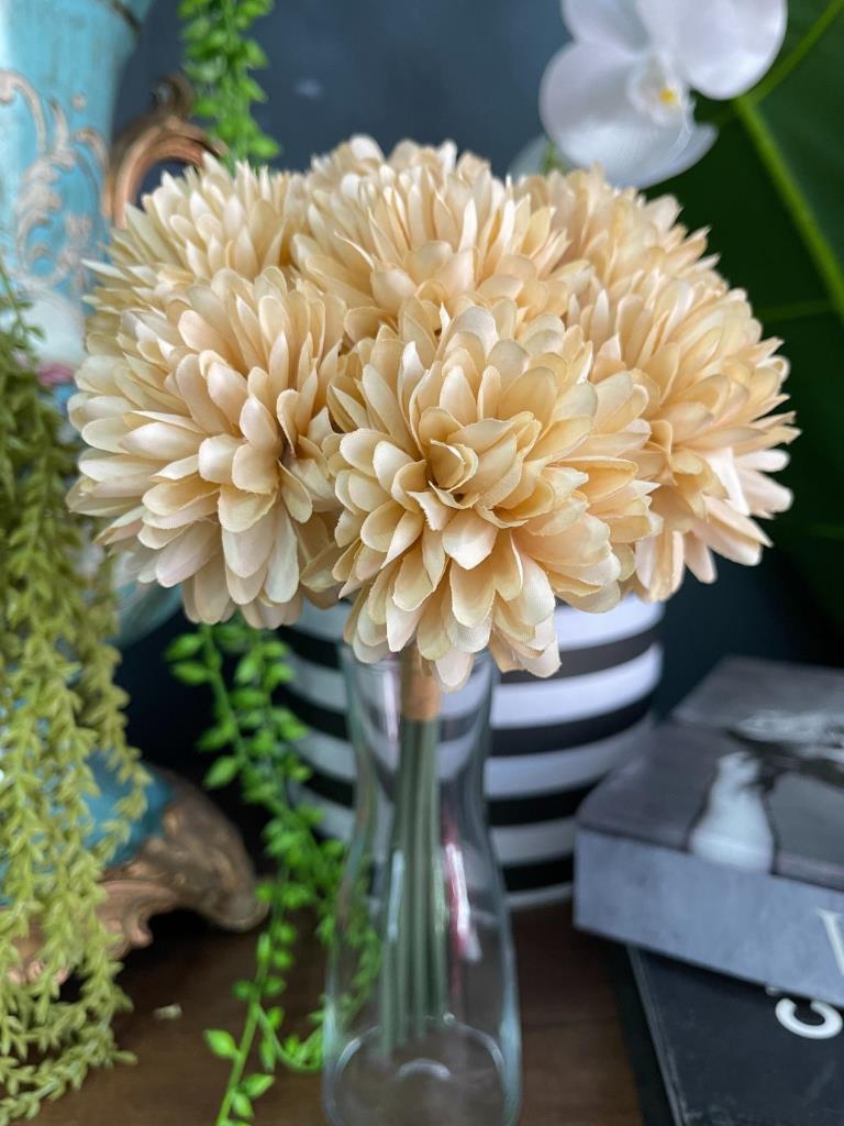 Yapay Çiçek Krizantem Kartopu Cappucino Rengi Renk 7 Ayrı Tek Dal Demet