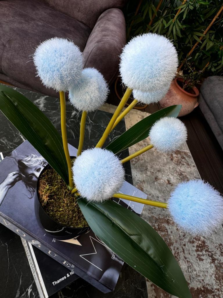 Yapay Çiçek Mavi Pompon Siyah Saksıda Dekoratif Yapay Çiçek 30*20cm