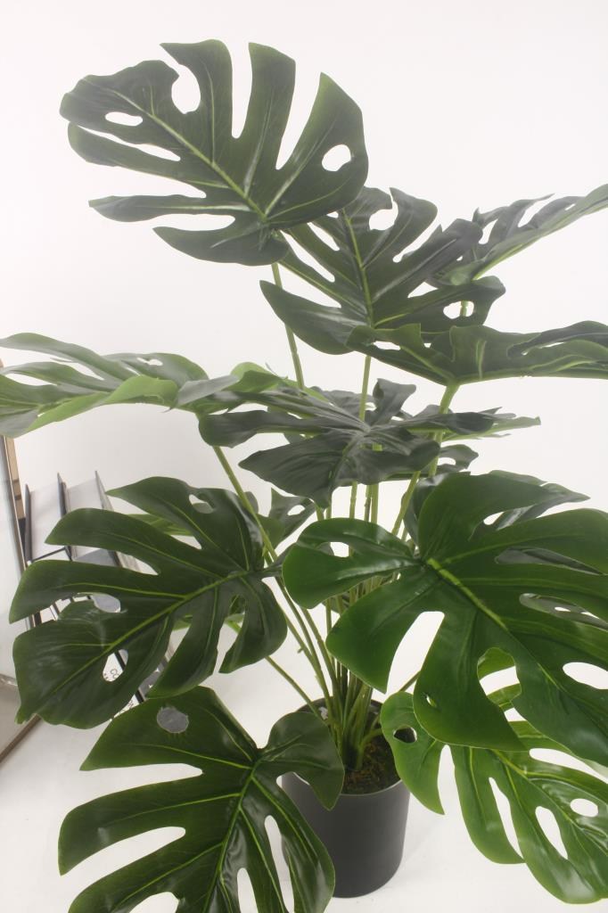 Yapay Çiçek Monstera Deve Tabanı Metal Mat Siyah Saksılı Yapay Bitki Salon Çiçeği