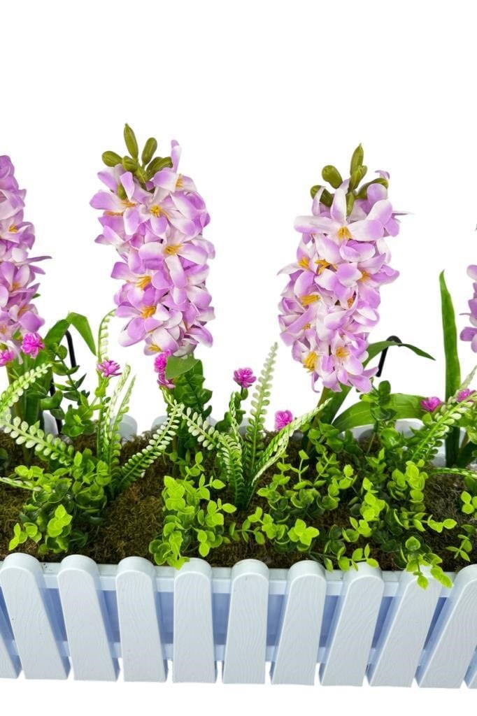 Yapay Çiçek Renkli Sümbül Çiçekleri Beyaz Çit Saksıda Küpeşte Askılı Balkon Çiçeği Çiçek Sepeti