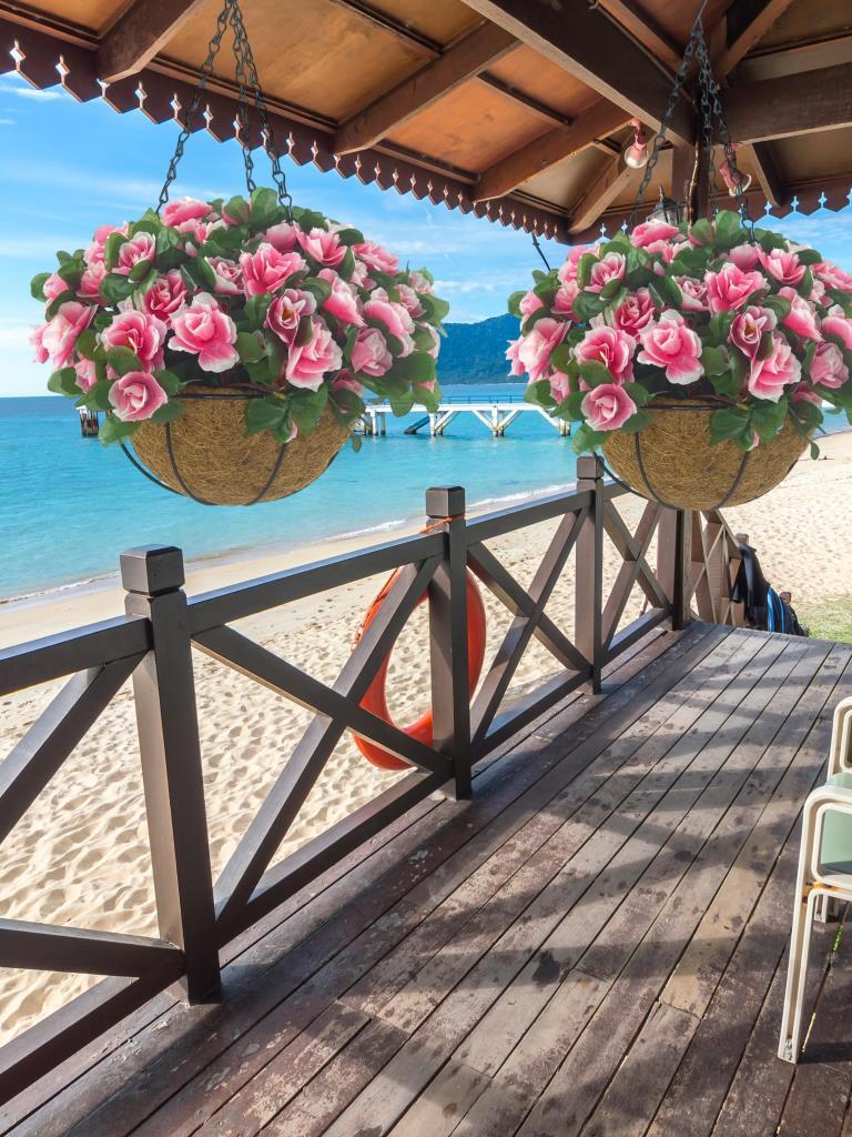 Yapay Çiçek Sarkaç Askılı Makreme Sepette Açelya Pembe Çiçek Sepeti