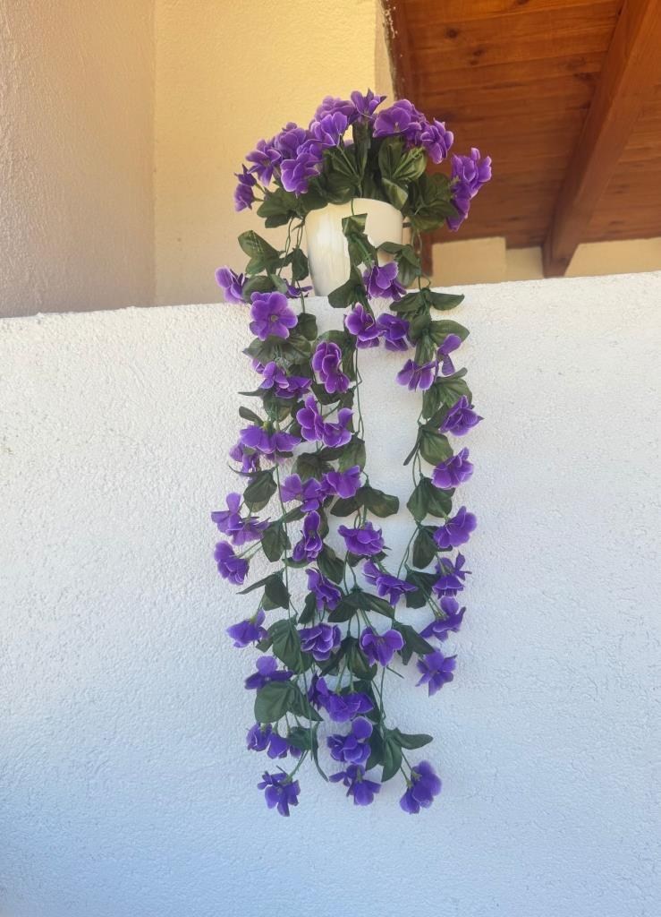 Yapay Çiçek Sarkan Mor Menekşe Krem Rengi Saksıda 4 Sarkan Dallı 70cm 