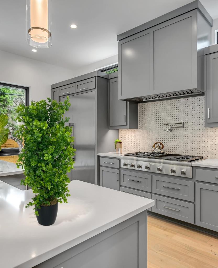 Yapay Çiçek Siyah Saksıda Yeşil Şimşir Ağacı 50cm