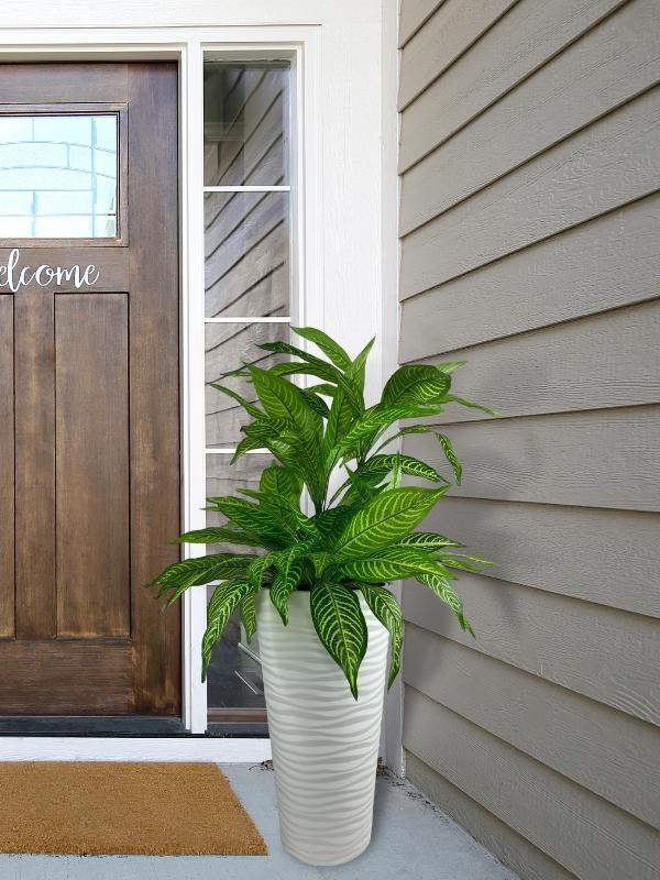 Yapay Çiçek Yukka Sarı Damarlı Salon Bitkisi Beyaz Uzun Kumsal Vazoda 120cm 60Yaprak