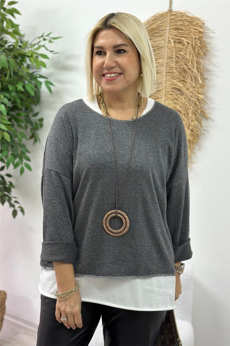 Antrasit T-Shirt Detaylı Kolyeli Triko BluzUBL2412224-ANTRASIT-STD