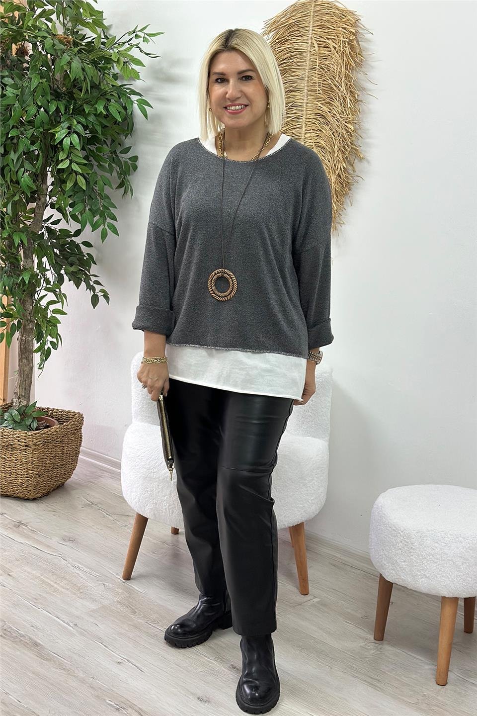 Antrasit T-Shirt Detaylı Kolyeli Triko BluzUBL2412224-ANTRASIT-STD
