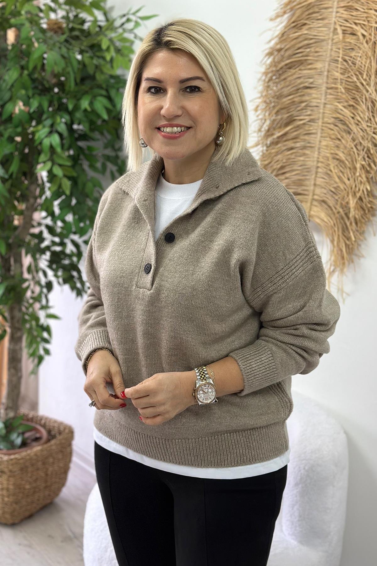 Bej Düğmeli Polo Yaka Triko KazakUT2501171-BEJ-STD