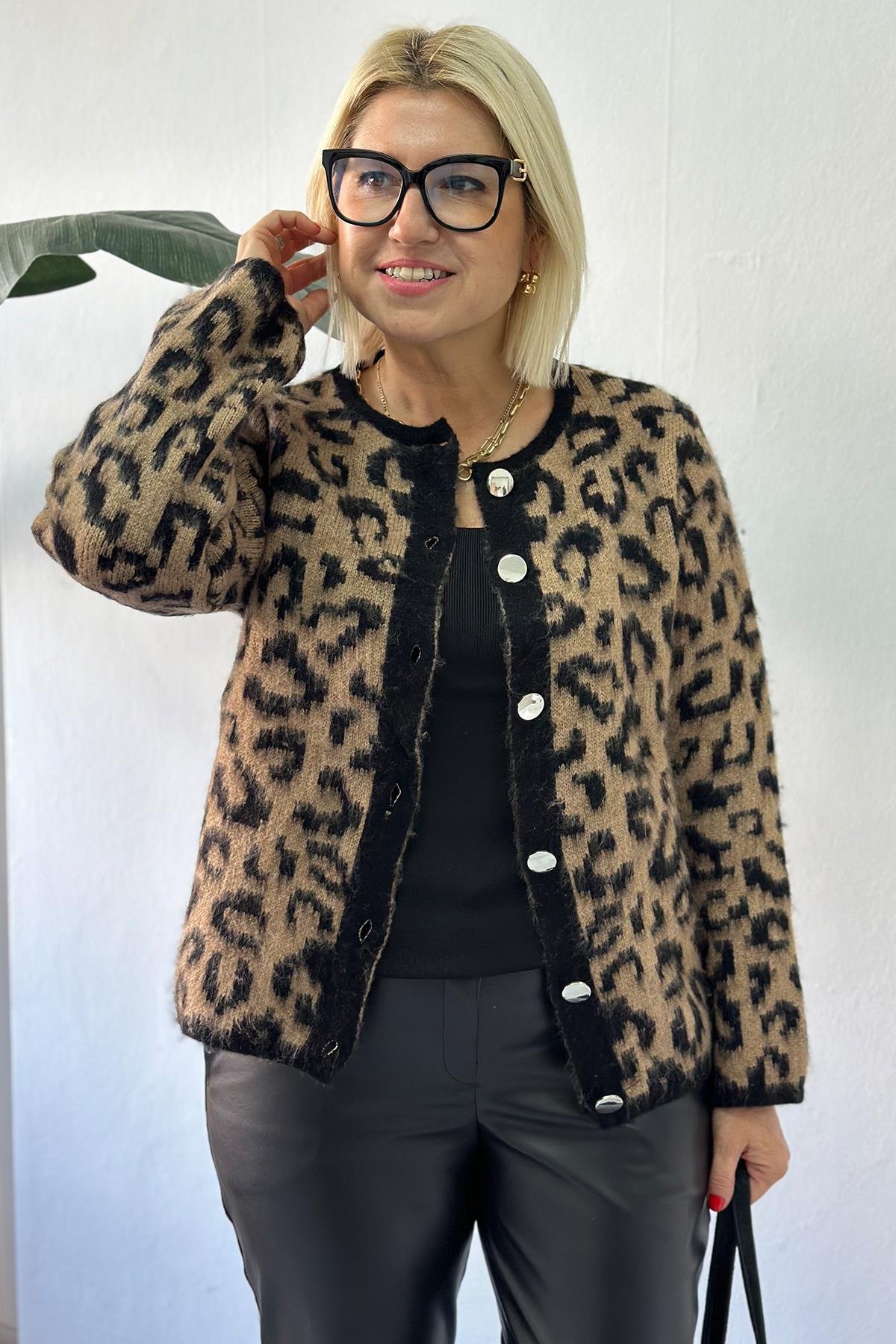 Bej Gümüş Düğmeli Leopar HırkaUT24110910-BEJ-STD