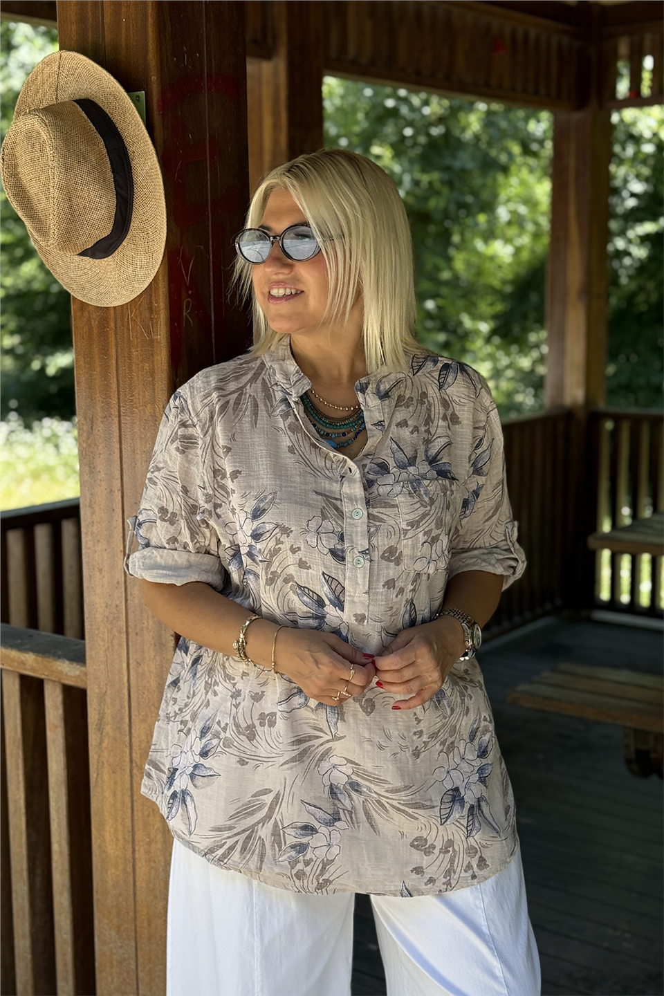 Bej Yasemin'in Yaprağı Desen Düğmeli GömlekGM20260043-BEJ-STD