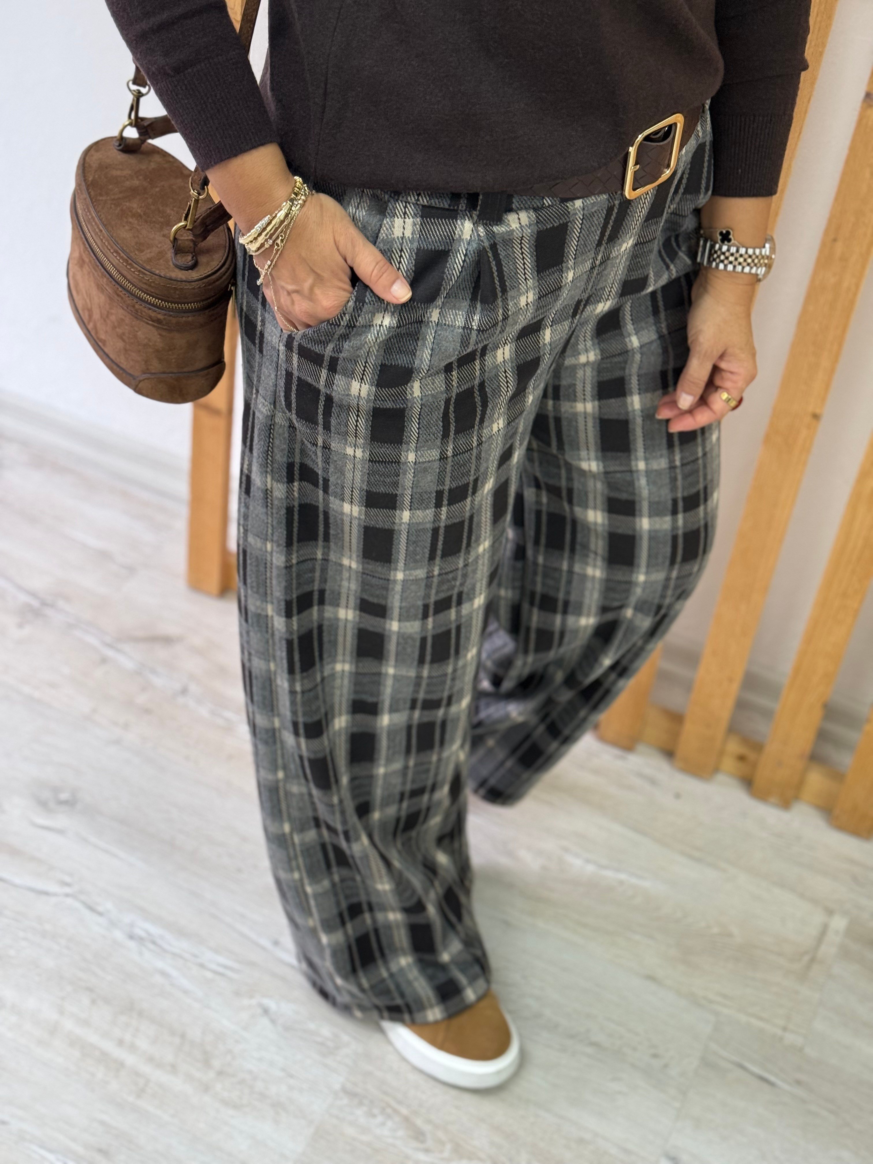 Beli Kemerli Bol Paça Ekose PantolonAPNT20250995-KAHVE-STD