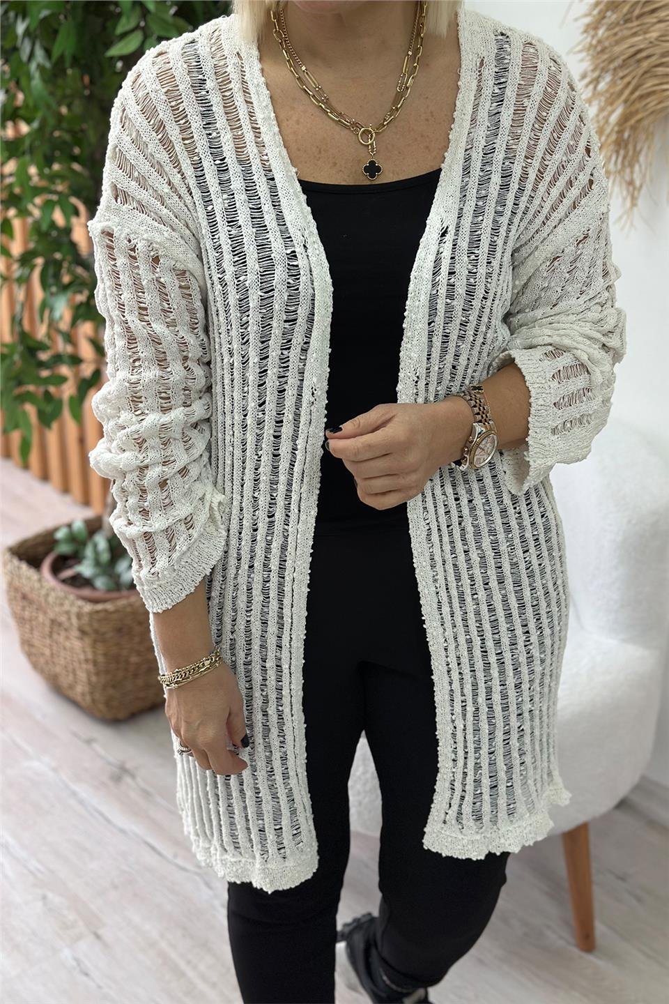 Beyaz Ajurlu Uzun HırkaUH24110924-BEYAZ-STD