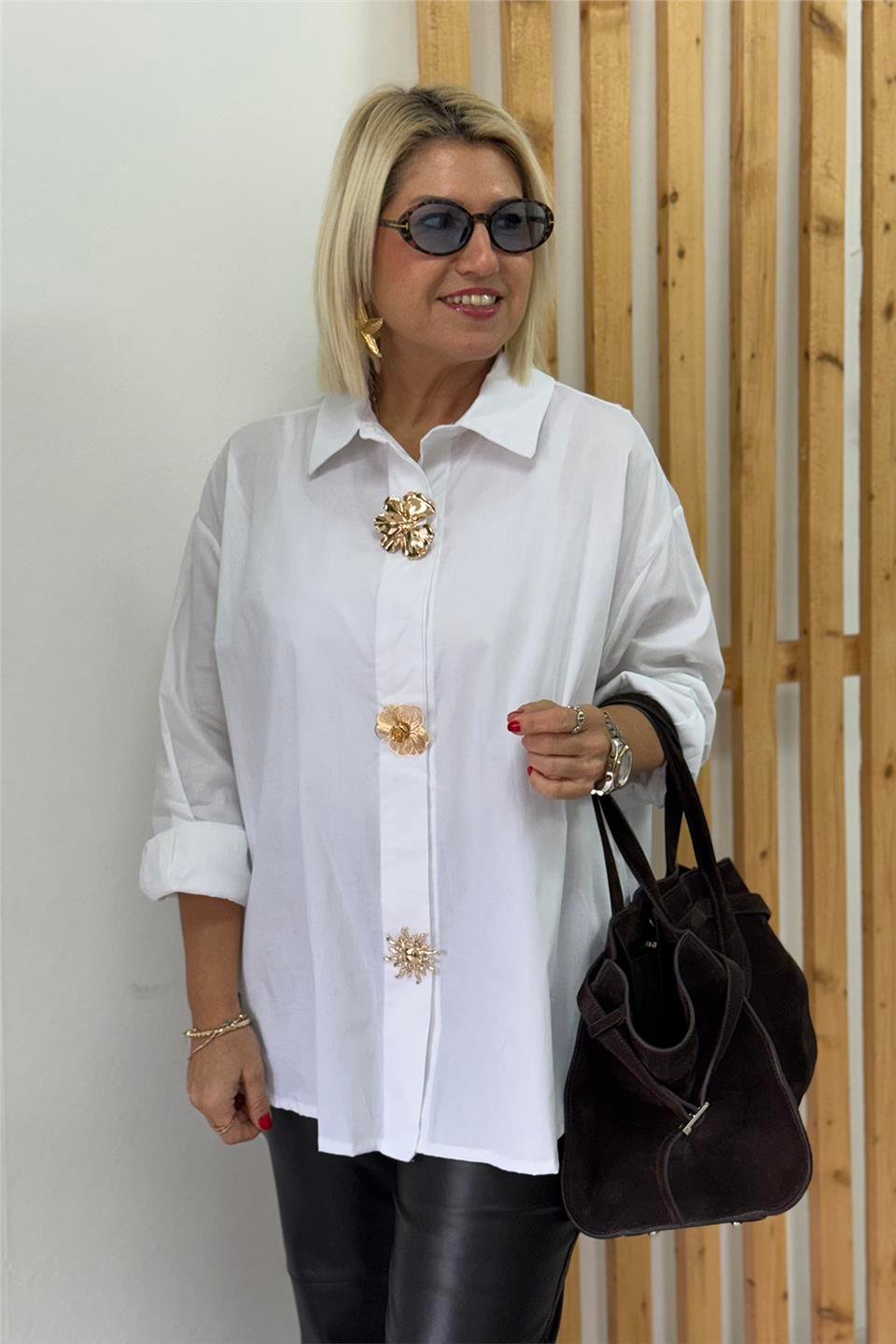Beyaz Aksesuar İğneli Salaş Cotton GömlekUG02412143-BEYAZ-STD