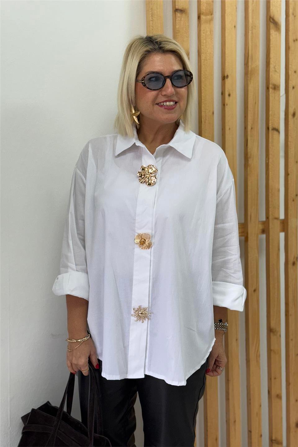 Beyaz Aksesuar İğneli Salaş Cotton GömlekUG02412143-BEYAZ-STD