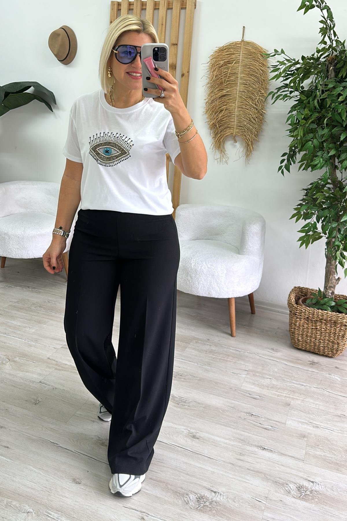 Beyaz Bisiklet Yaka Göz Taş İşlemeli TshirtUTS25002052-BEYAZ-S
