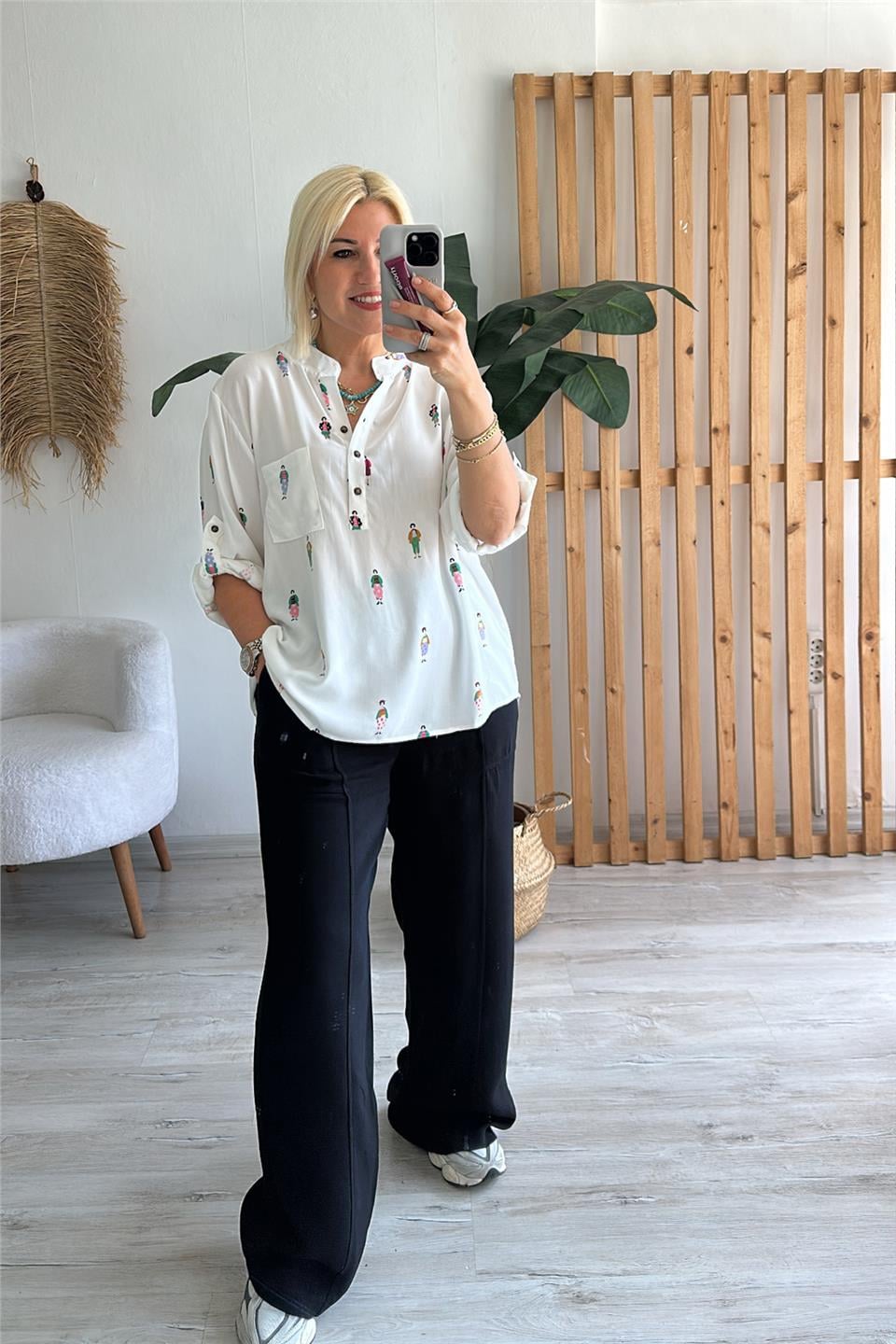 Beyaz Figür Baskılı Beyaz Cotton GömlekUG02412122-BEYAZ-STD
