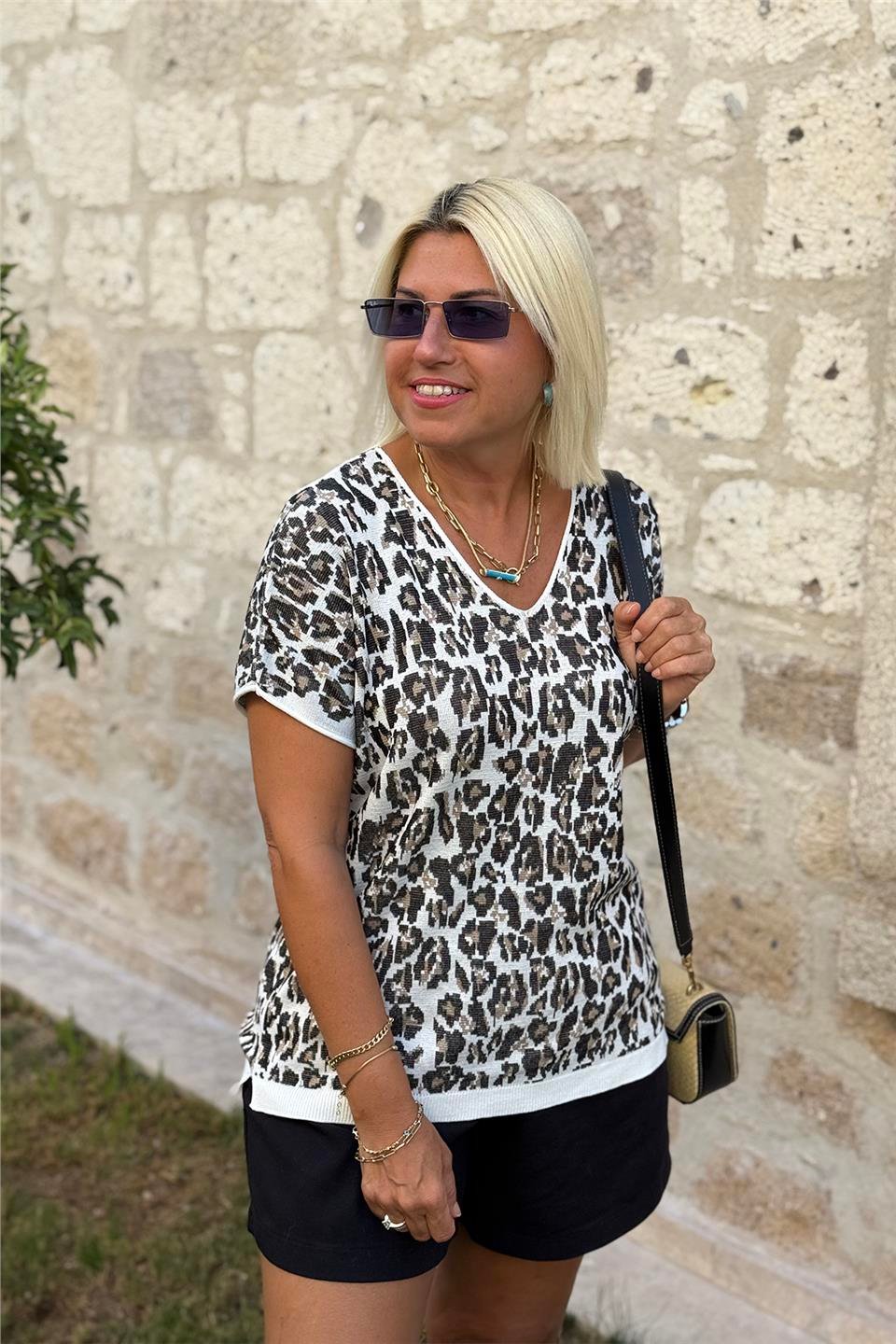 Beyaz V Yaka Leopar Desen Esnek Mevsimlik TrikoUT24110985-BEYAZ-STD