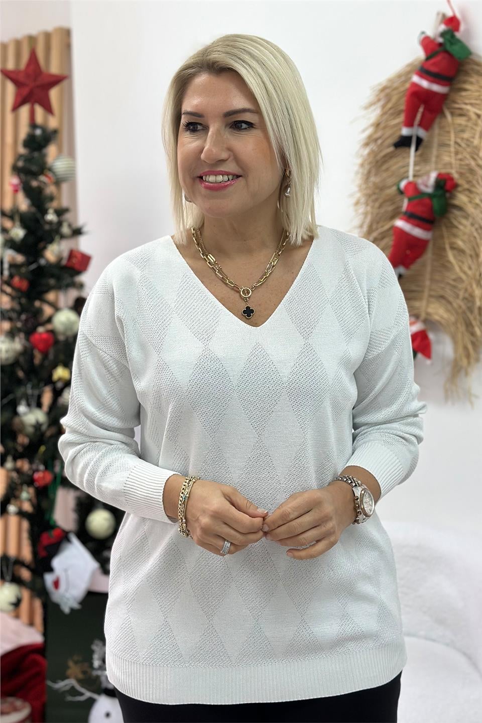 Beyaz V Yaka Sim Baskılı TrikoUT24110934-BEYAZ-STD