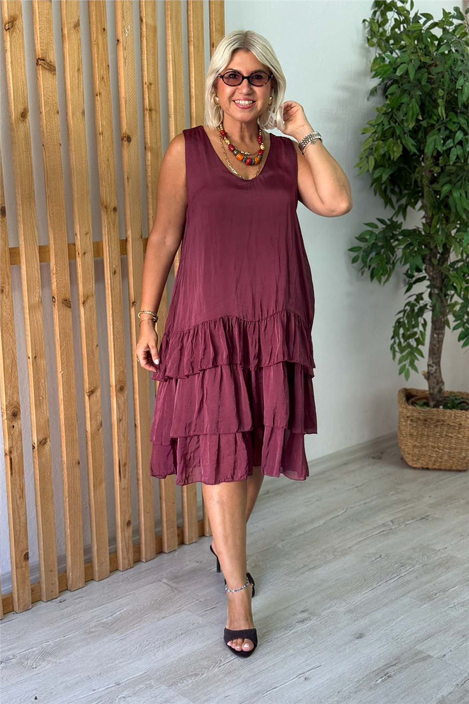 Bordo Eteği Kat Sıfır Kol İpek ElbiseELB26001110-BORDO-STD