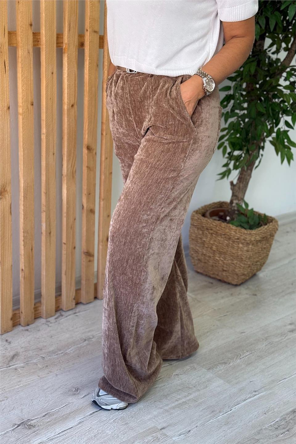 Cappicuno Beli Kemerli Bol Paça Lycralı Kadife PantolonAPNT20250909-CAPPUCINO-STD