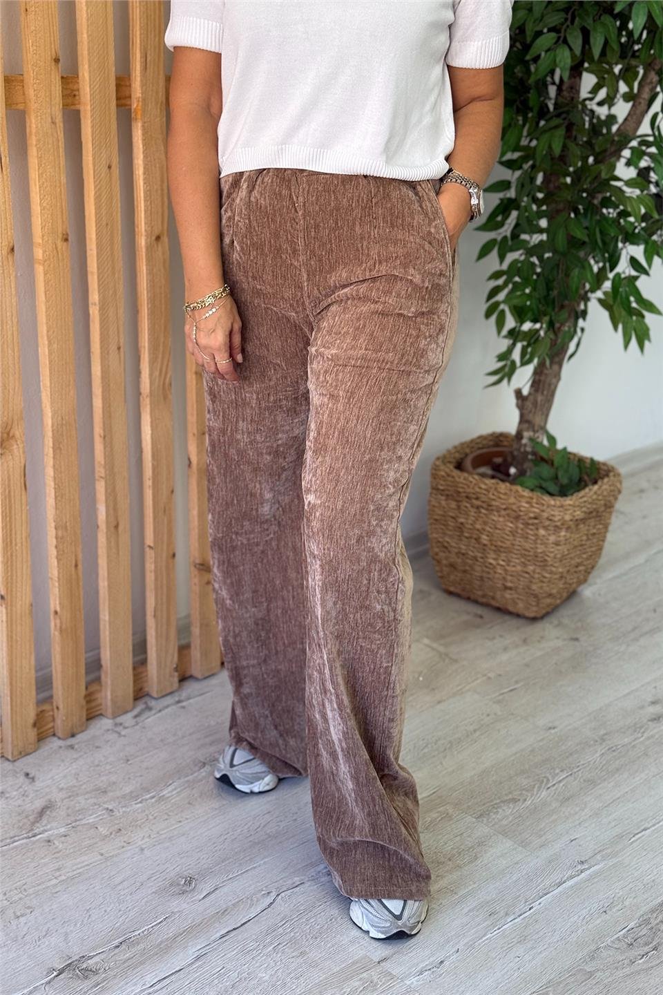 Cappicuno Beli Kemerli Bol Paça Lycralı Kadife PantolonAPNT20250909-CAPPUCINO-STD