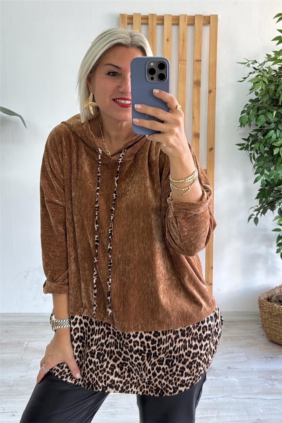 Cappucino Kapüşonlu Leopar Gömlek Detaylı Kadife SweatUSW0243021-CAPPUCINO-STD
