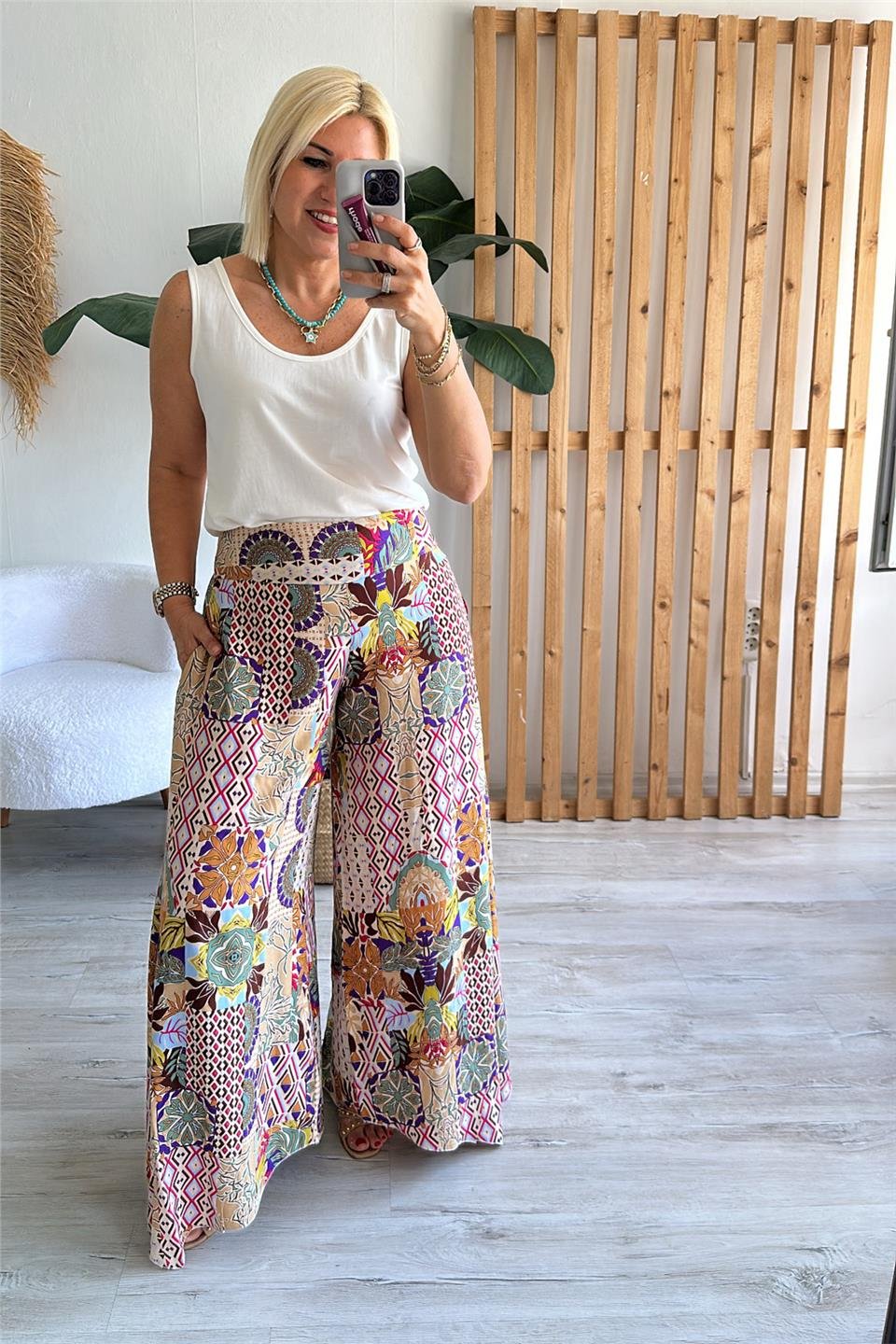 Çok Renkli Desenli Sırt Beli Lastikli Bol Paça PantolonUK224048120-COKRENKLI-STD