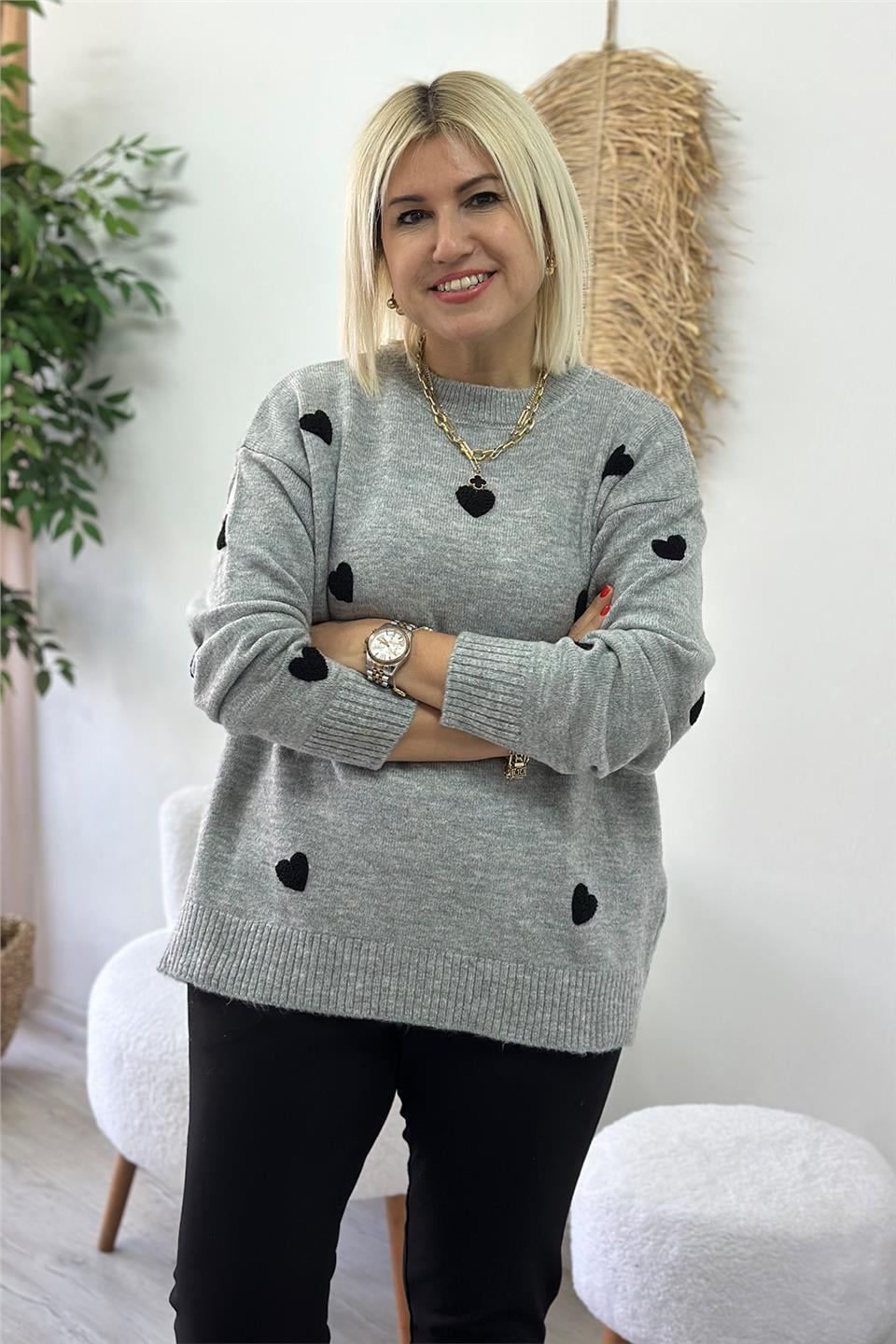 Gri Bisiklet Yaka Kalp Nakışlı KazakUT24110953-GRI-STD