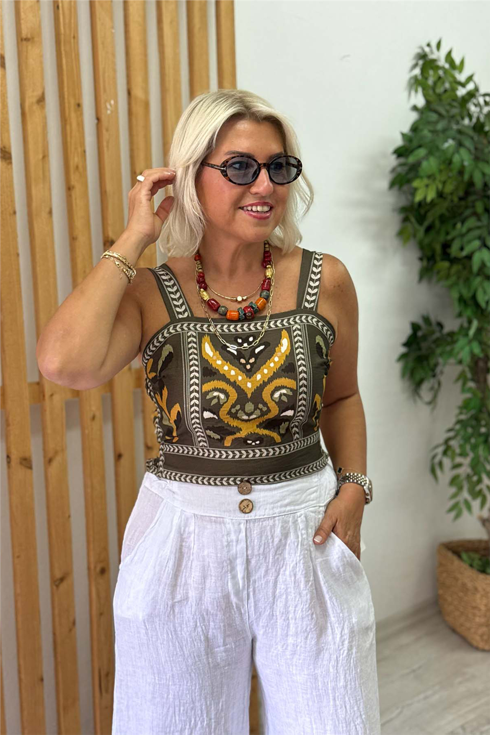 Haki Etnik Desen Sıfır Kol BluzUBL2412278-HAKI-STD
