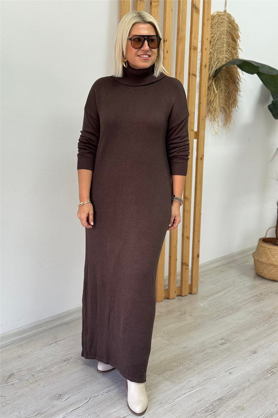 Kahve Balıkçı Yaka Kemerli Lycralı Triko ElbiseELB25013130-KAHVE-STD