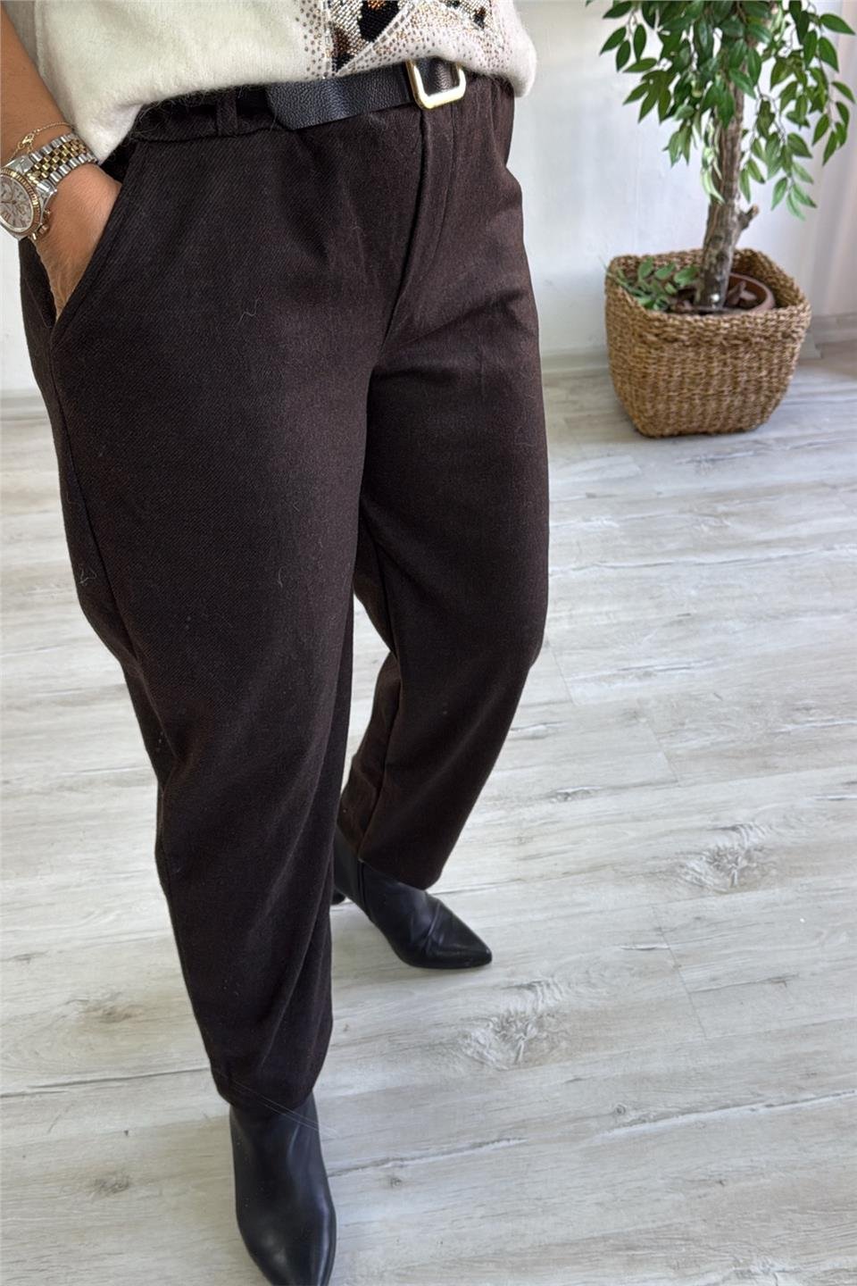 Kahve Beli Kemerli Havuç Model PantolonAPNT20250917-KAHVE-STD