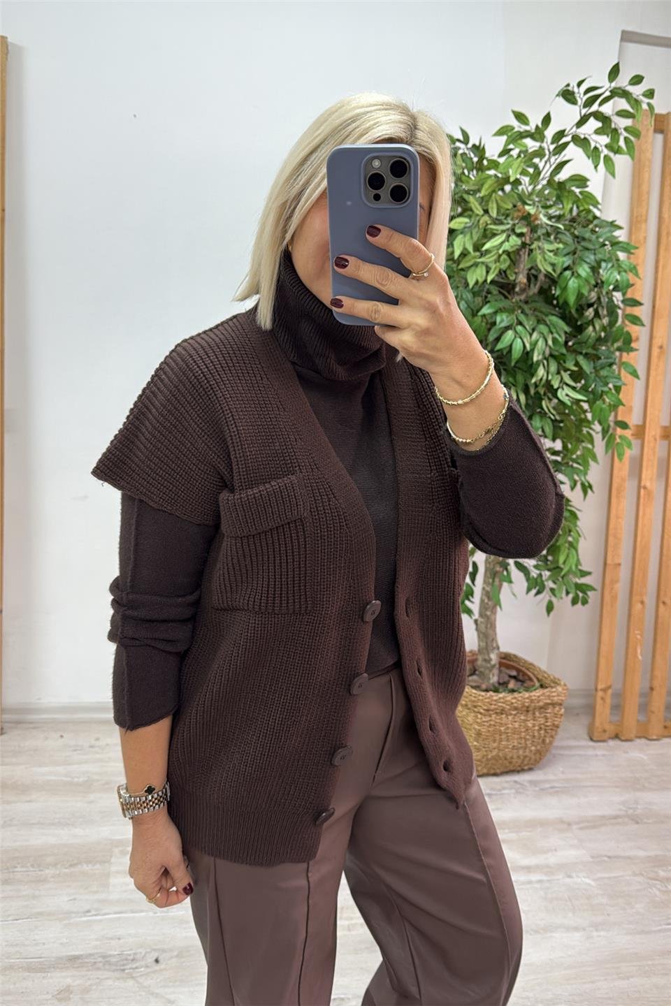Kahve Cepli Selanik Örgü Düğmeli YelekDYL25000136-KAHVE-STD