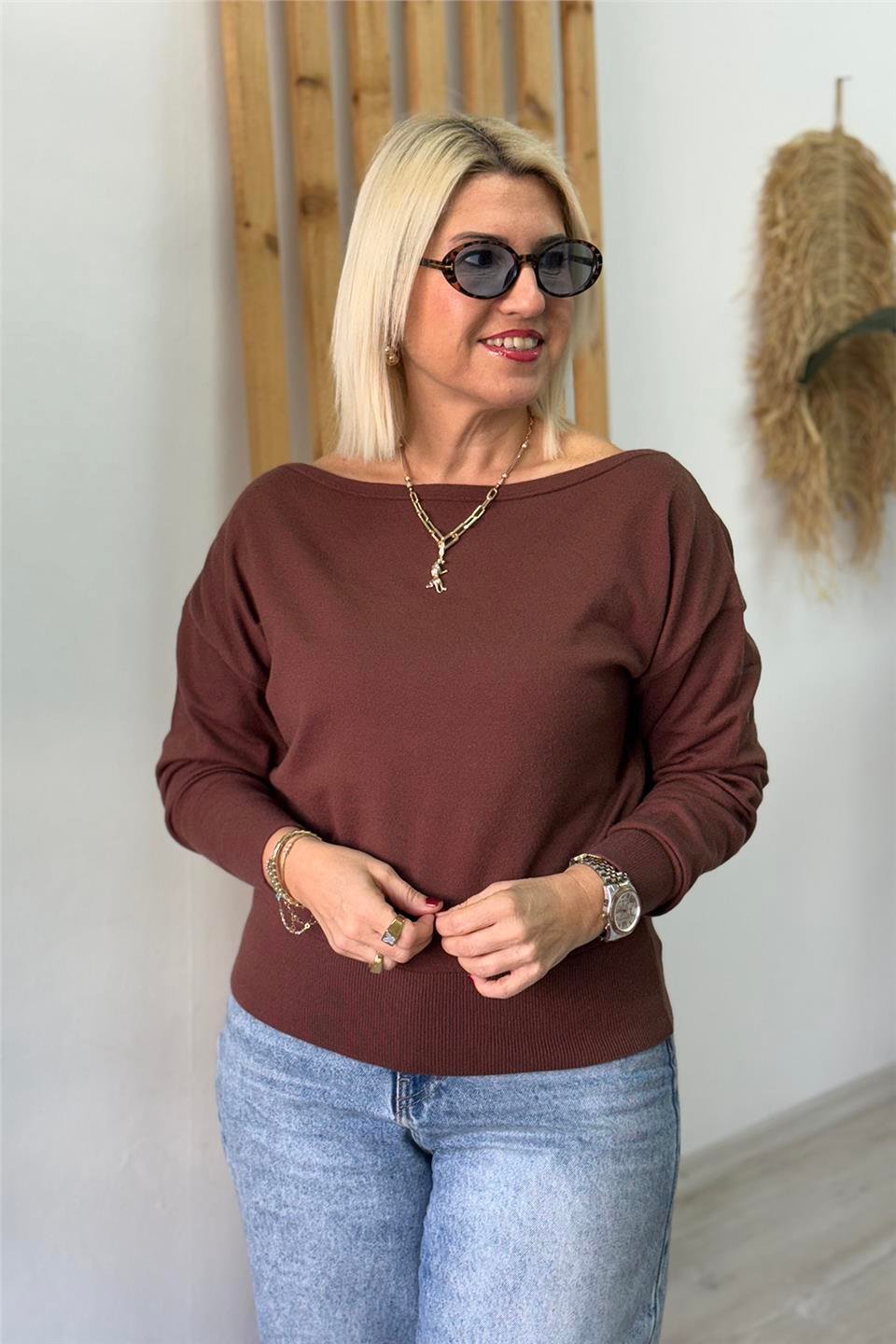 Kahve Omuz Detay Beli Lastikli Düz Renk TrikoUT26001024-KAHVE-STD