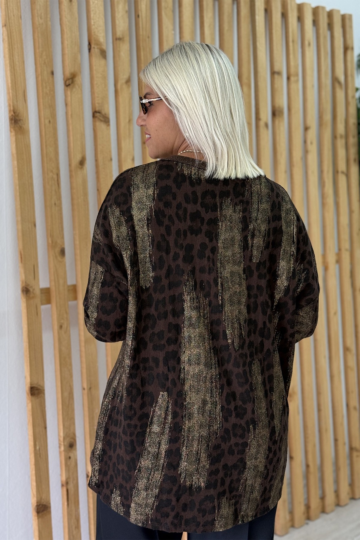 Kahve V Yaka Varak Baskılı Leopar BluzUT24111036-KAHVE-STD