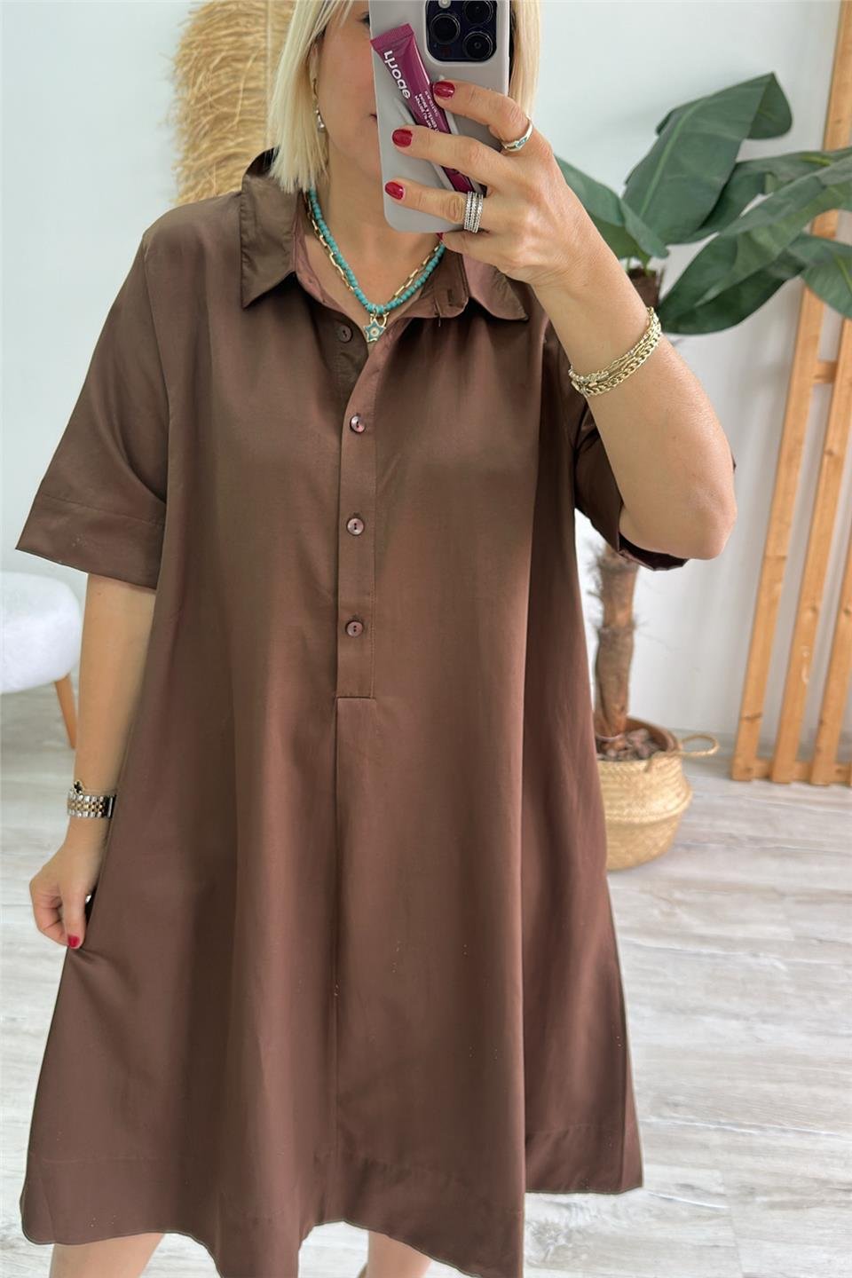 Kahverengi Polo Yaka Yarım Pat Düğmeli Salaş ElbiseELB2401264-KAHVERENGI-42