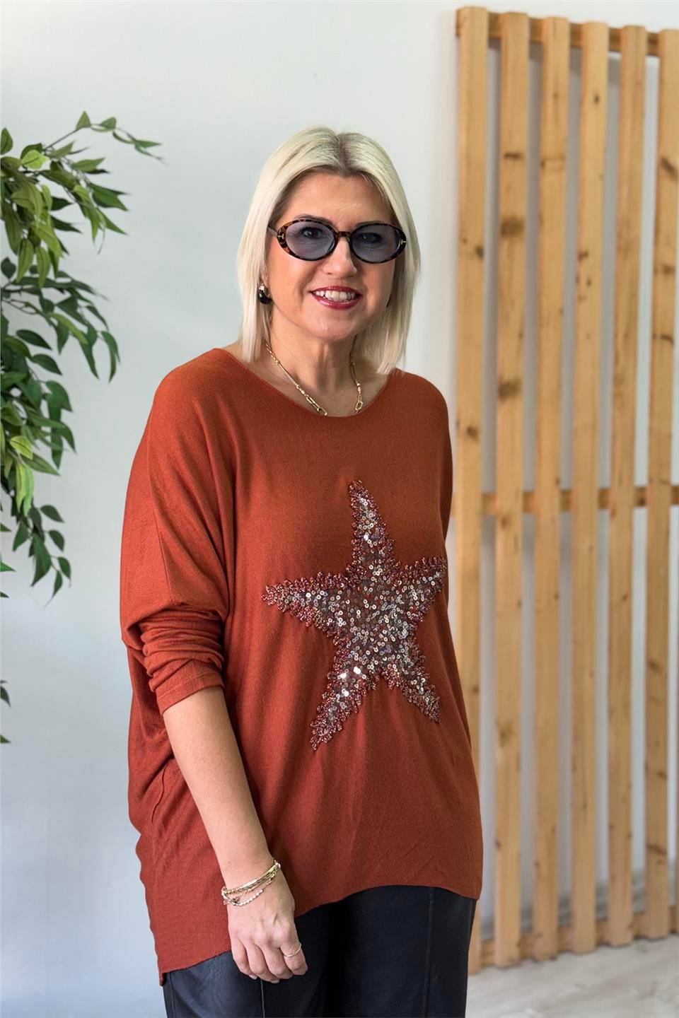 Kiremit Yıldız İşlemeli Verev Kesim Tunik BluzUBL2412260-KIREMIT-STD