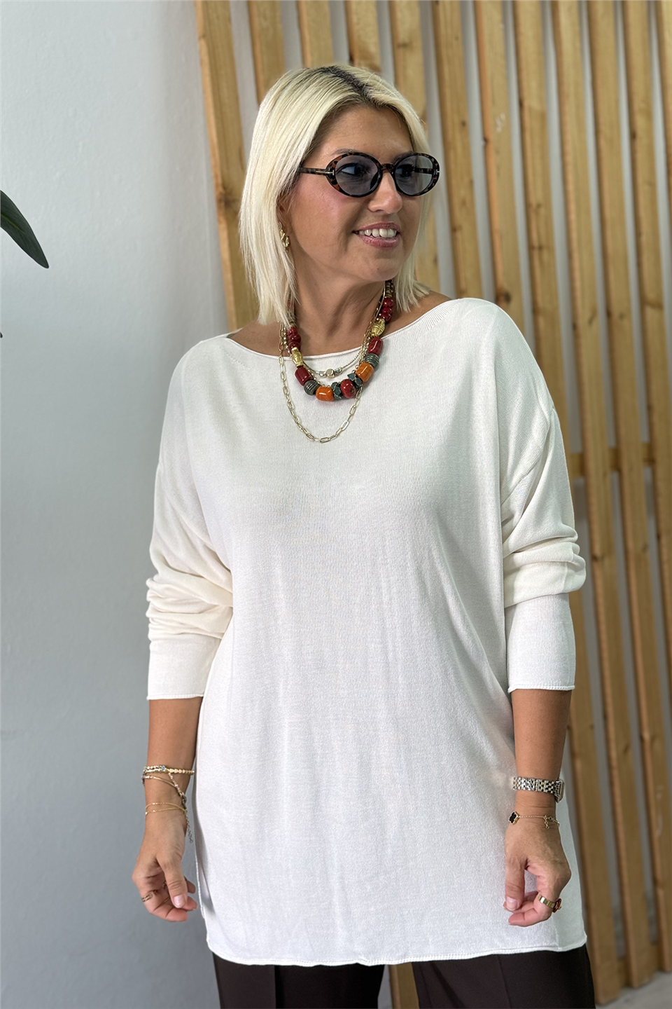 Krem Kayık Yaka Yanları Yırtmaçlı Tunik Basic TrikoUT26001064-KREM-STD
